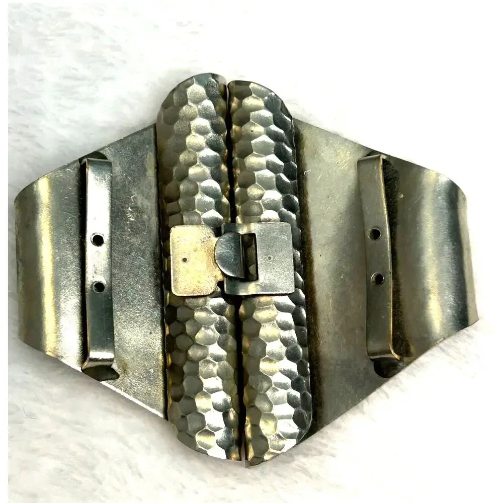 Vintage‎ Hammered Metal Belt Buckle